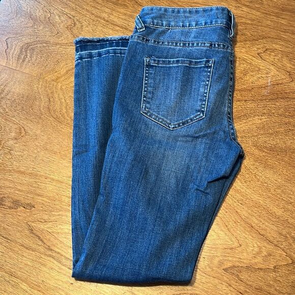 Harper Skinny Jeans with Distressed Details - Picture 5 of 7